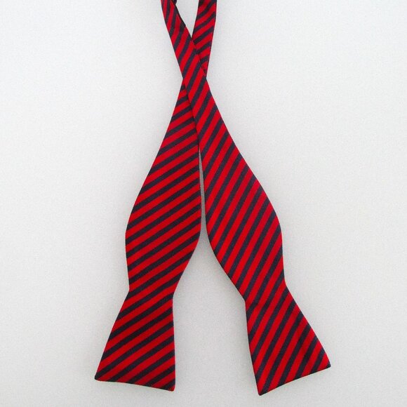 Men's Self Tie Butterfly End Bow Tie - Picture 1 of 4